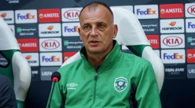 Антони Здравков може да се завърне като старши треньор в Първа лига