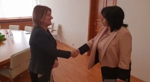 Петкова обсъди проекта "Белене" с посланика на Черна гора