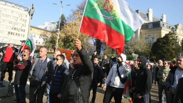 Възползват ли се съмнителни кръгове от протестите? (СНИМКА)