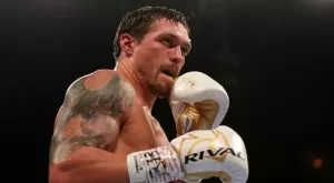 Усик: Джошуа можеше да приключи с Пулев в трети рунд, но не искаше