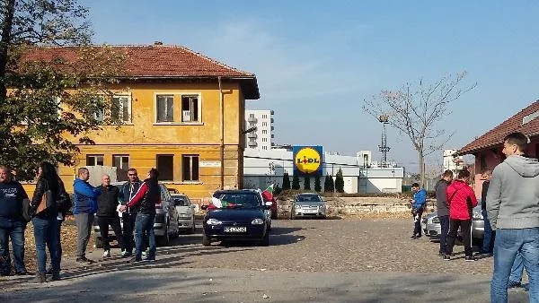 Протестът срещу цените на горивата не трогна Асеновград (СНИМКИ)