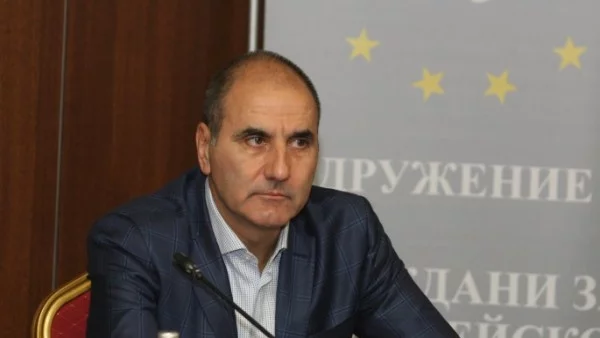 Апартаментгейт: Смях, тъга и гротеска*