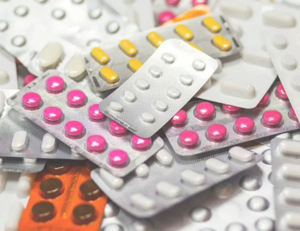 Предупреждение - наредба бави нови лекарства, които покрива НЗОК