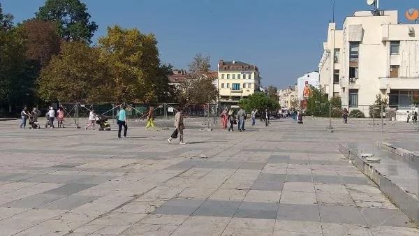 Площад "Централен" в Пловдив готов до края на 2019-а година, отварят подлеза на "Гладстон" през март
