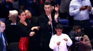 {{ otherArticle[0].article.title }}