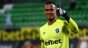 {{ otherArticle[0].article.title }}