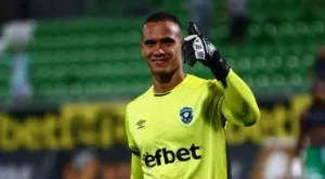 {{ otherArticle[0].article.title }}