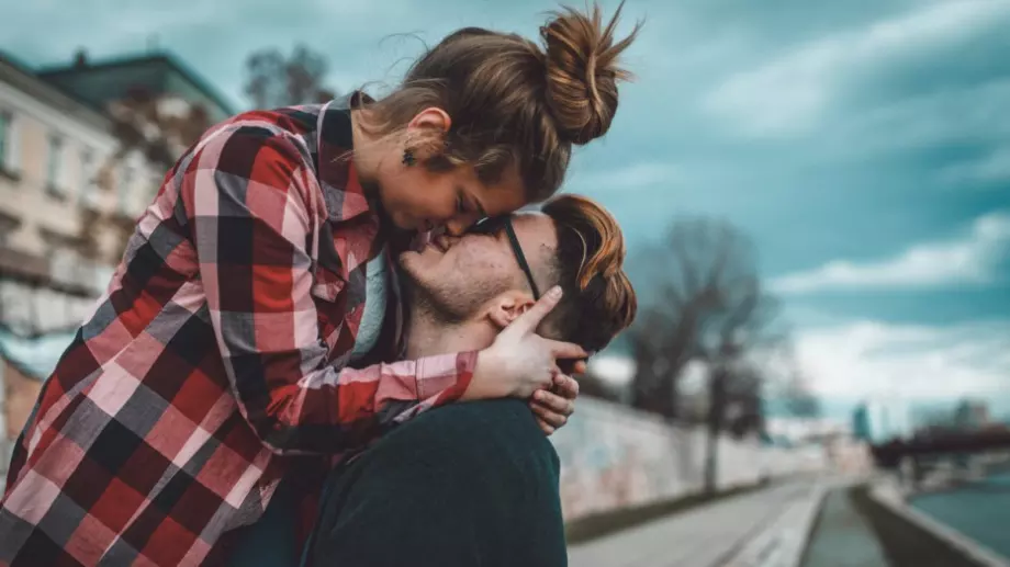 Кои зодии ще намерят любовта през втората половина на ЮНИ?