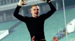 {{ otherArticle[0].article.title }}