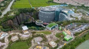 Уникален хотел под земното равнище отваря врати в Китай (СНИМКИ)
