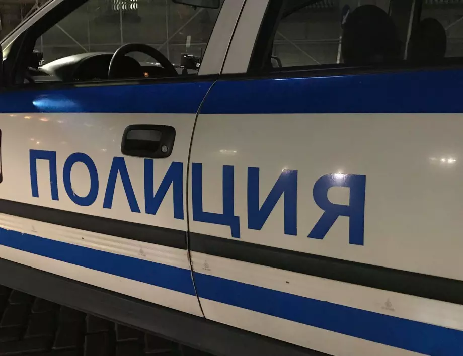 9 нелегални мигранти са задържани след преследване с полицията край София