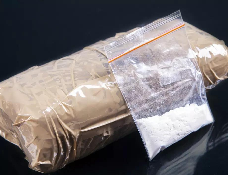 Мащабна испанска операция залови няколко тона кокаин край Канарските острови 