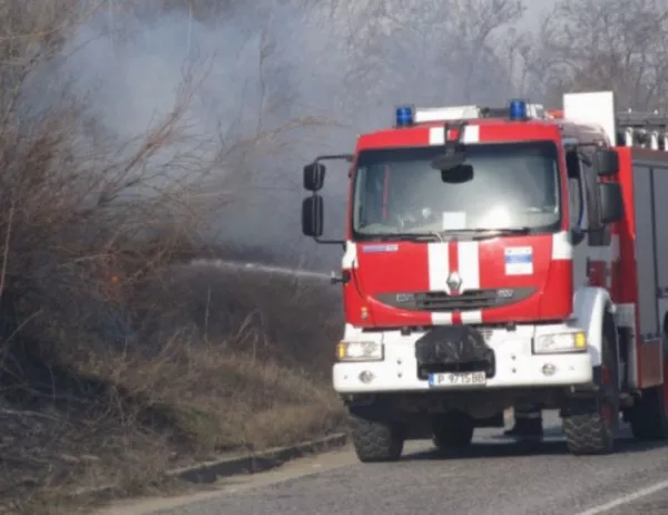 10 пожара през почивните дни в Кюстендил