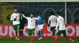 {{ otherArticle[0].article.title }}