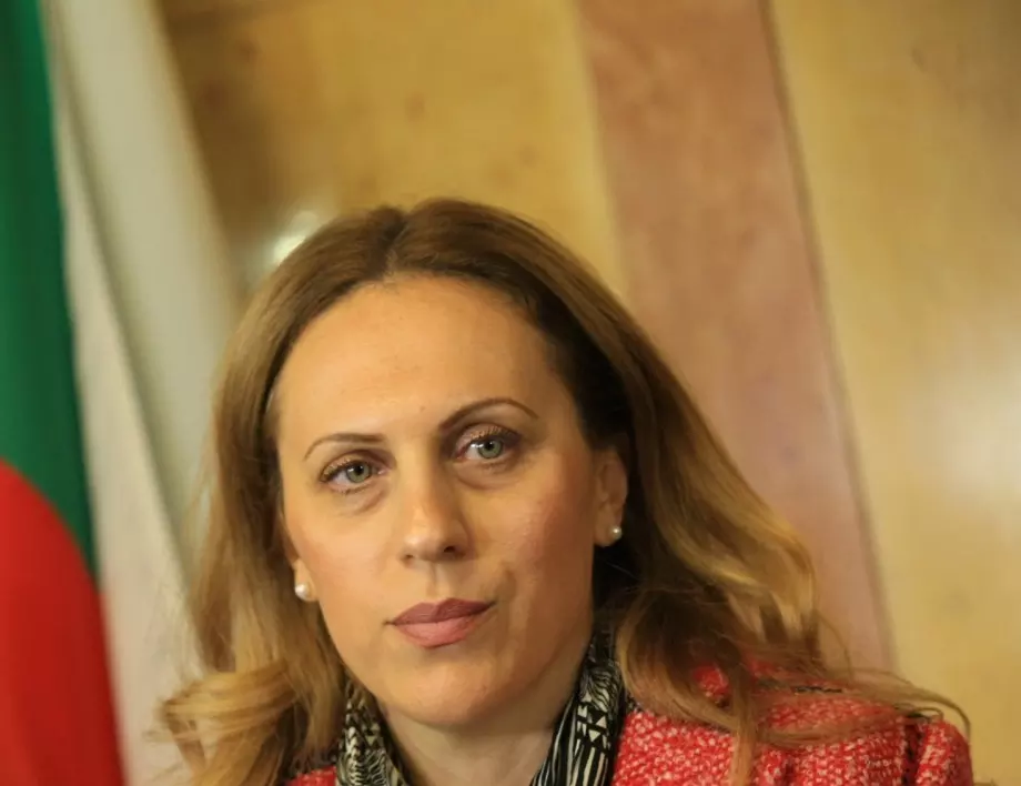 Вицепремиерът Марияна Николова: Премиерът е прав, рестарт е необходим