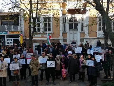 Евангелската общност в Добрич отново излезе на протест 