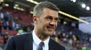 Жалкият Милан "достави" наградата "Златен Тапир" на Малдини