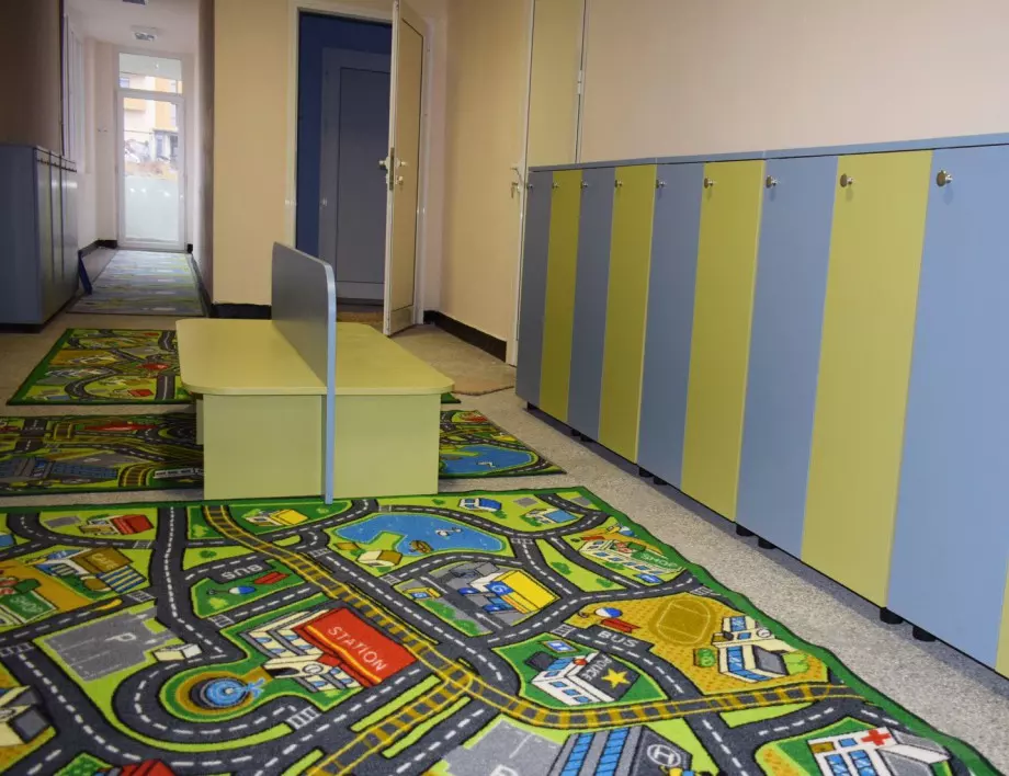 Детските градини в София отварят врати за желаещите