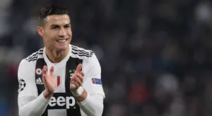 Кристиано Роналдо блести в римейк на "Сам в къщи" (ВИДЕО)