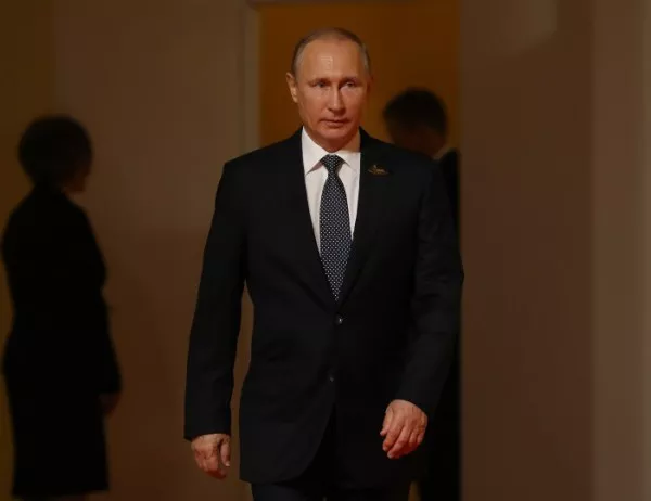 Путин нямал смартфон, защото не искал доброволно да се разкрива пред обществото