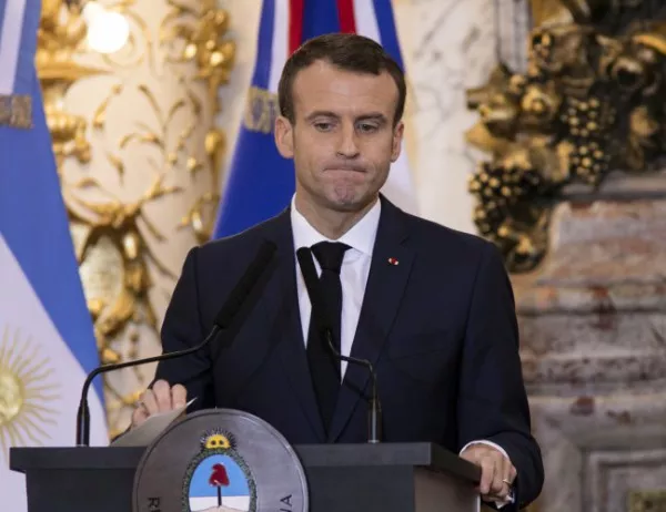 Макрон: Франция остава военно ангажирана в Близкия изток през 2019 г.