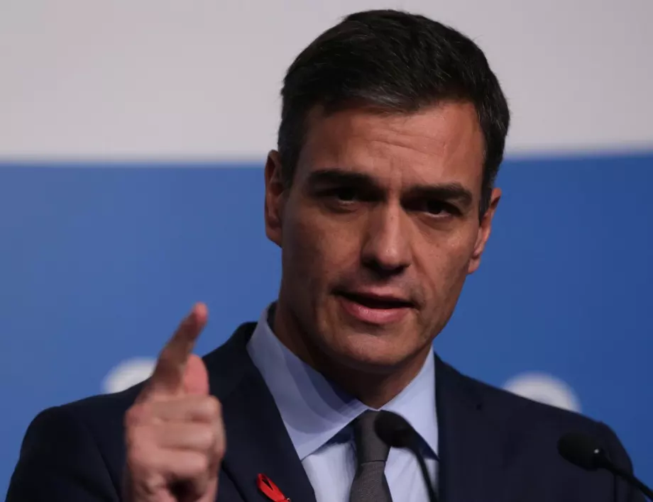 Санчес критикува Великобритания за карантината за идващи от Испания