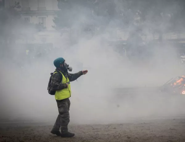 Сълзотворен газ и срещу демонстрантите в Брюксел