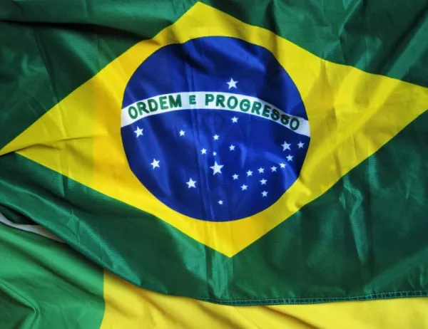 Съдебен запор върху банковите сметки на сина на бразилския президент