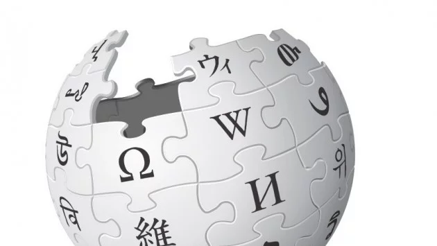 Съоснователят на Wikipedia призовава за бунт на социалните медии в защита на потребителите 