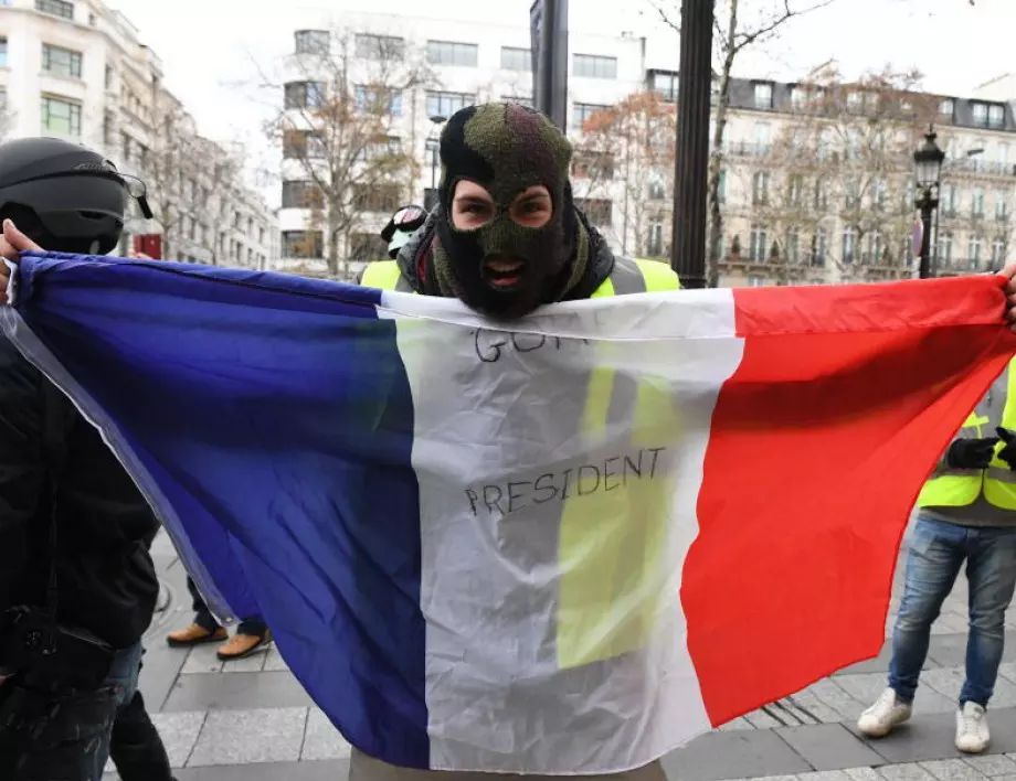 Протестиращи във Франция спряха най-голямата ВЕЦ в страната 