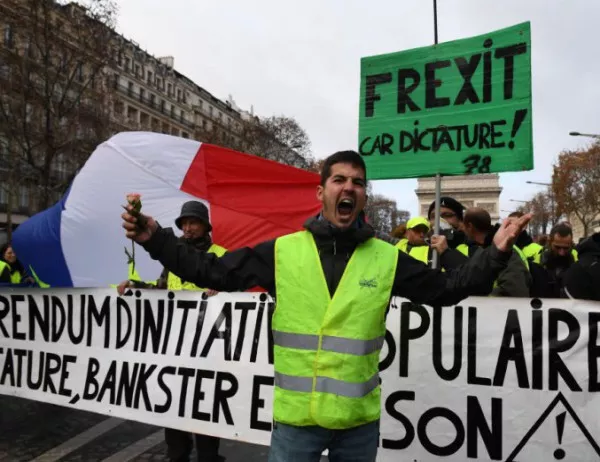 "Жълтите жилетки" отново са по улиците на Франция