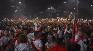 Фен получи инфаркт край "Сантиаго Бернабеу" (СНИМКИ)