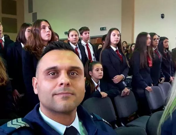 Наградиха с почетно отличие за героизъм полицая, спасил колабирало дете в Пловдив
