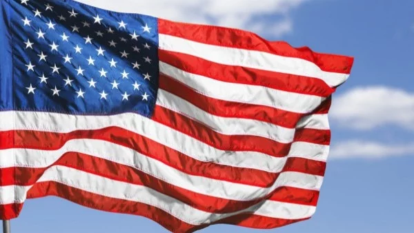 Все повече американци искат да напускат САЩ