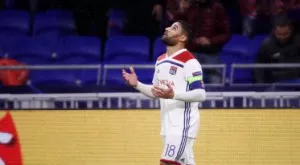 Набил Фекир все пак може да се озове във Висшата лига, макар и не в Ливърпул