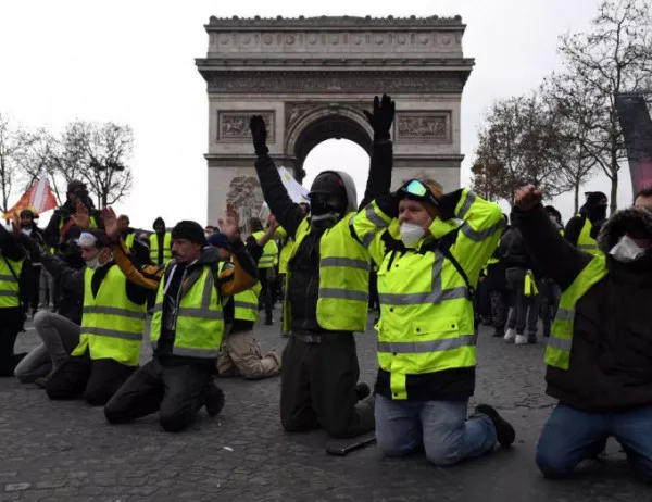 Очакват се нови протести на "жълтите жилетки" в Париж