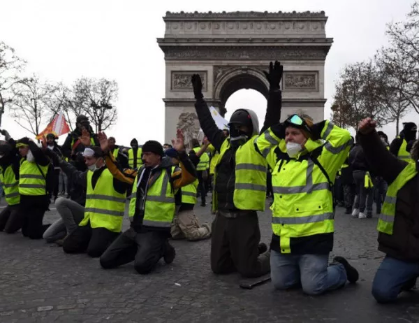 Франция забранява "жълтите жилетки", ако насилието продължи
