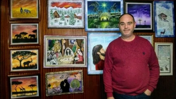 Самоук художник от Айтос реди пета самостоятелна изложба (СНИМКИ)