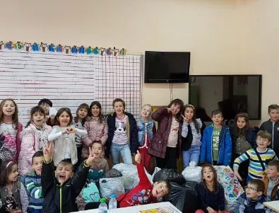 Първолаци от Пловдив помагат на връстници в нужда