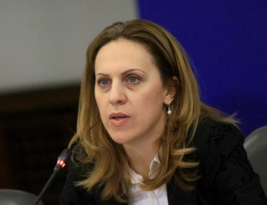 Марияна Николова пред ТАСС: Преговаряме за въстановяване на полети с Русия