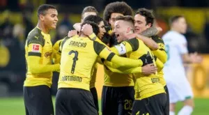 Борусия Дортмунд ще играе с един нападател по-малко до края на сезона