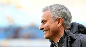 Моуриньо иска завръщане в Англия, за да постигне амбициозна цел