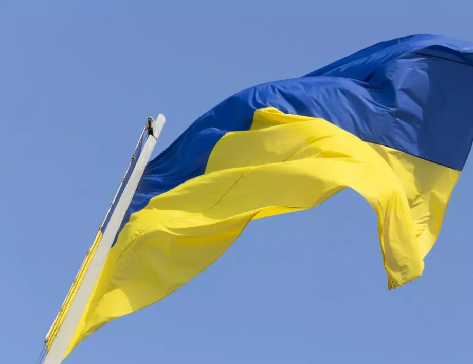 Украйна: Русия струпва войски по границите, заплашва сигурността ни