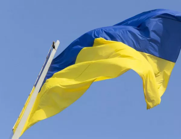 Полицията разследва украински кандидат за президент за показване на попълнена бюлетина