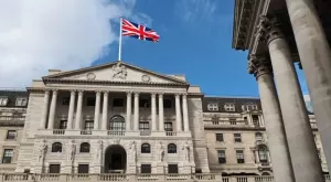 Английската централна банка остави лихвите непроменени за първи път от края на 2021 г.