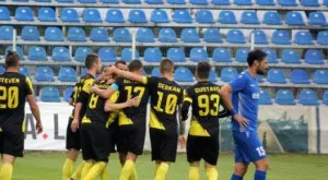 {{ otherArticle[0].article.title }}