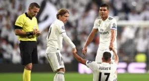 {{ otherArticle[0].article.title }}