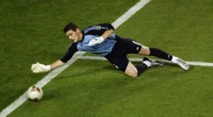 Завръщане в миналото: Намеса на Касияс срещу Бербатов във финала на ШЛ (ВИДЕО)