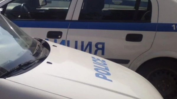 Автобус на градския транспорт се блъсна в дърво