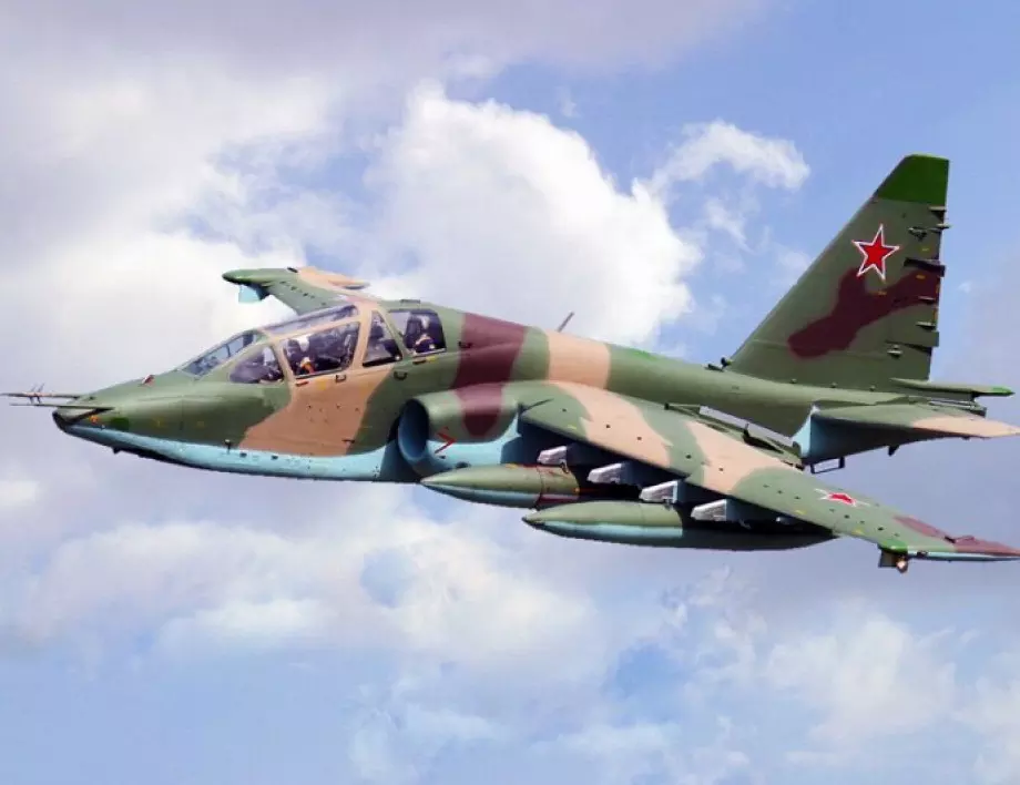 Първите 2 ремонтирани самолета Су-25 пристигнаха в България 
